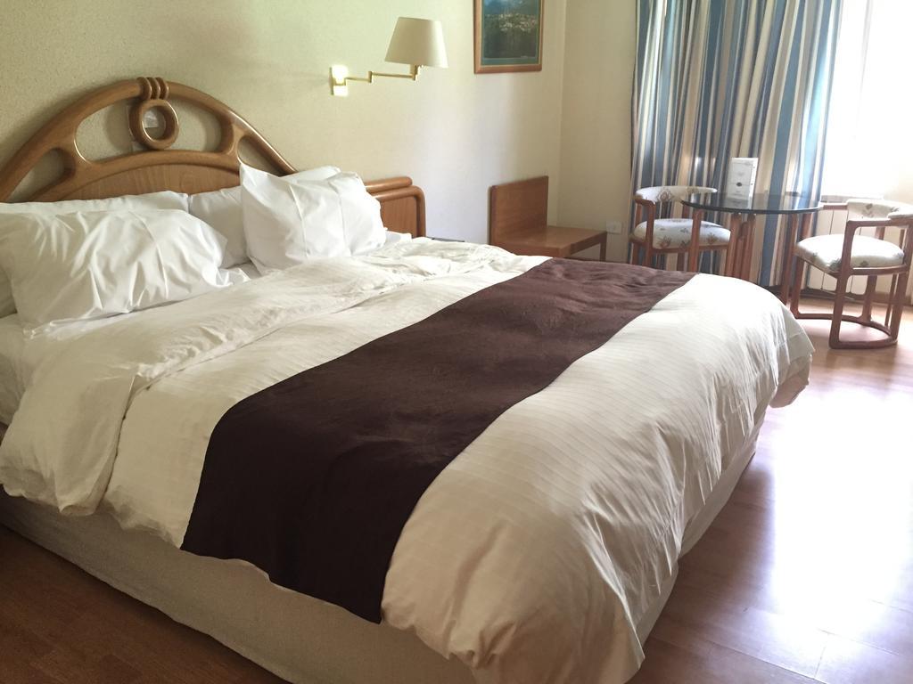 Hotel Cristal San Carlos de Bariloche Eksteriør billede
